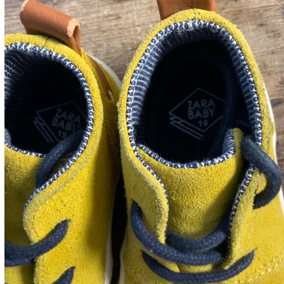 Zara Baby Suede Shoes size 19 (US 3) - Picture 5 of 6